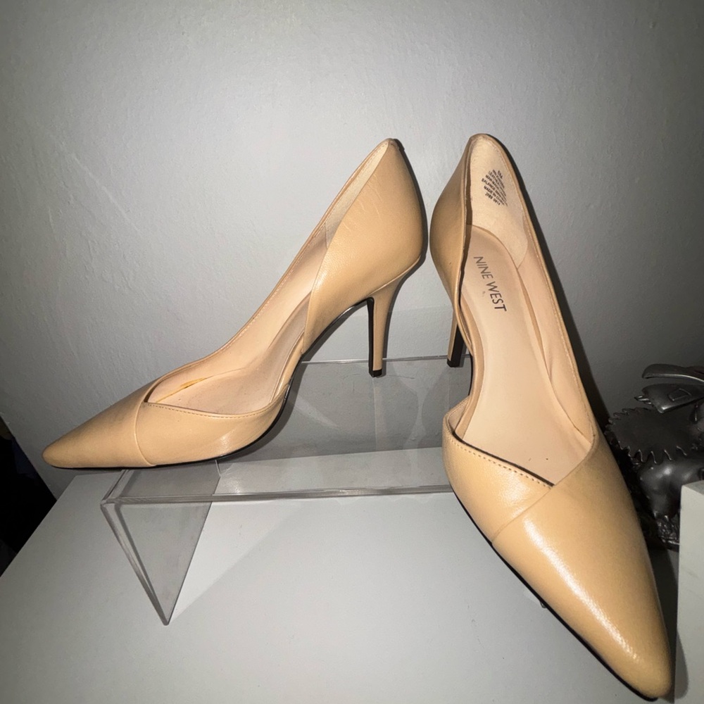 Nine West Tan Heels Classic Stiletto Pumps